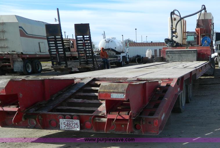 image for item L7311 2001 Belshe T10 drop deck trailer