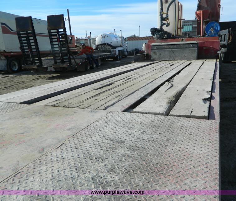 image for item L7311 2001 Belshe T10 drop deck trailer