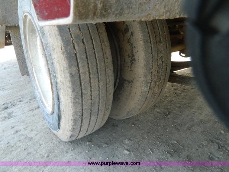 image for item L7311 2001 Belshe T10 drop deck trailer