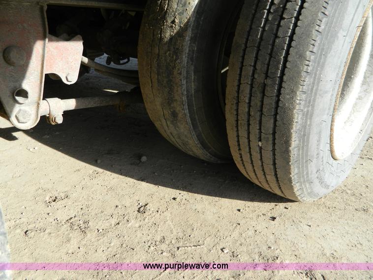 image for item L7311 2001 Belshe T10 drop deck trailer