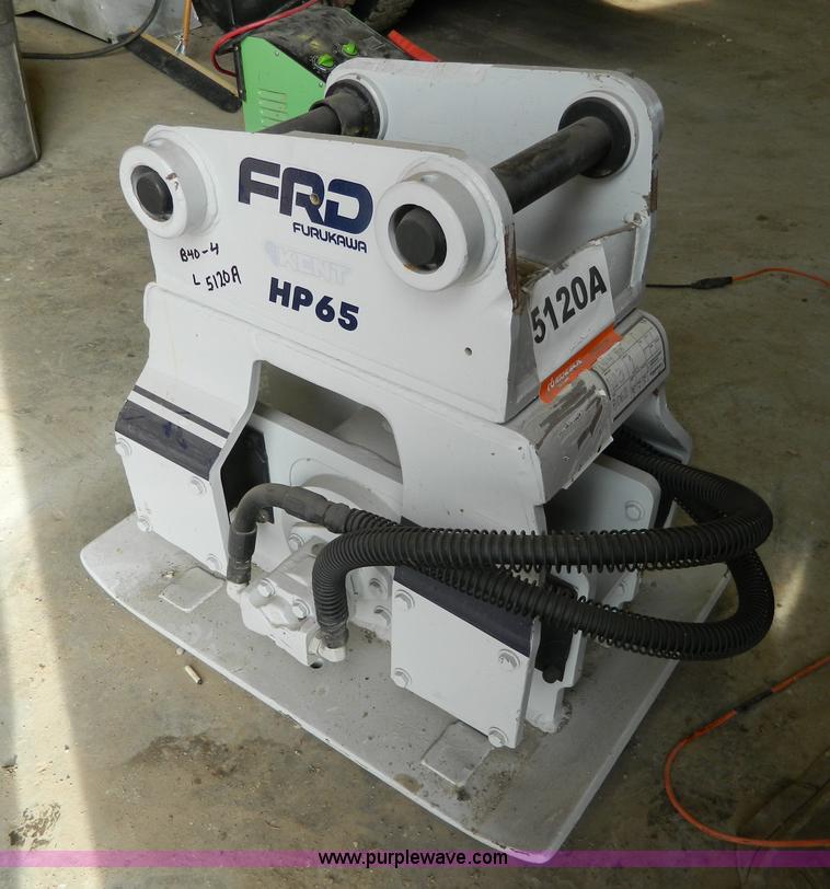 image for item L7312 Furukawa HP65 backhoe pad foot vibrator