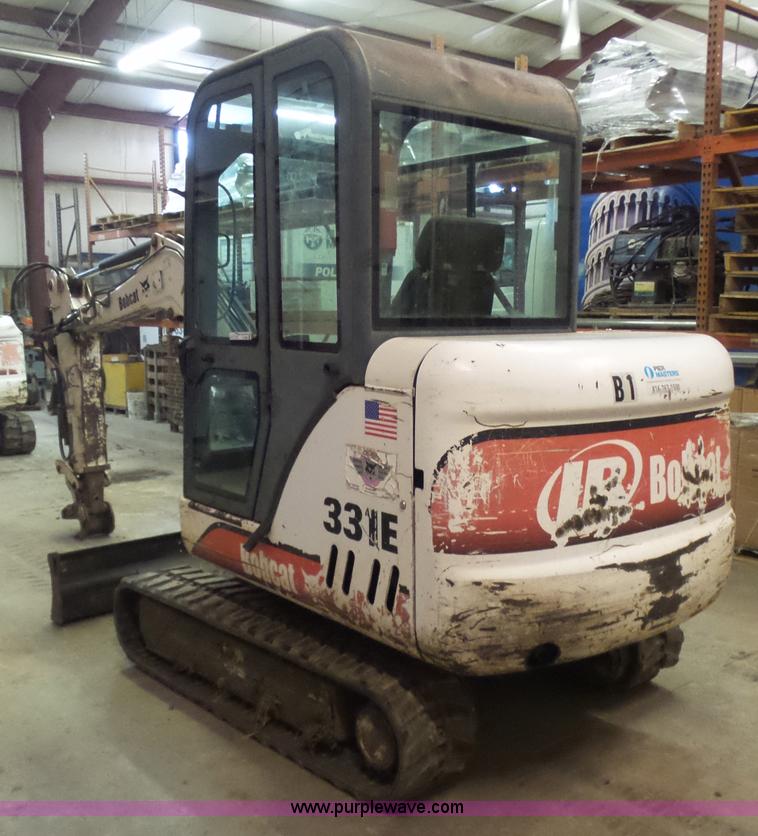 image for item N9353 2001 Bobcat 331E compact excavator