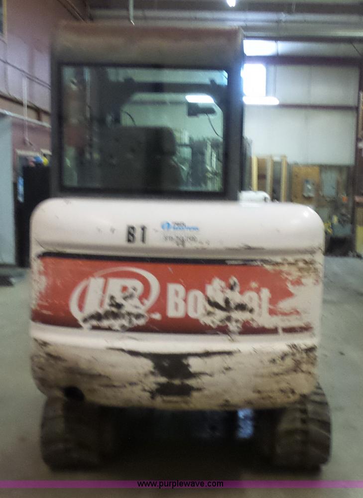 image for item N9353 2001 Bobcat 331E compact excavator