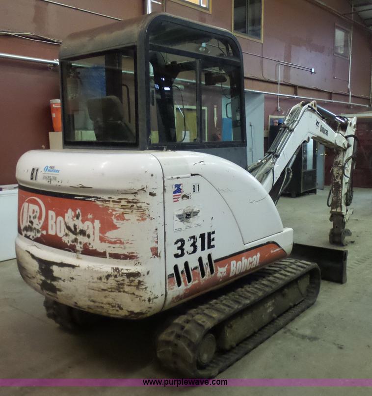 image for item N9353 2001 Bobcat 331E compact excavator