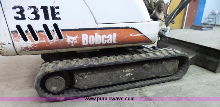 image for item N9353 2001 Bobcat 331E compact excavator