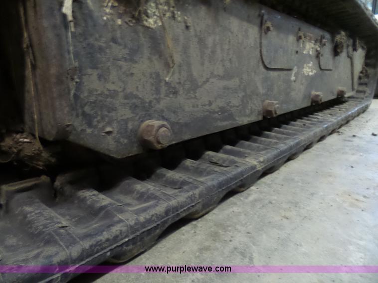 image for item N9353 2001 Bobcat 331E compact excavator