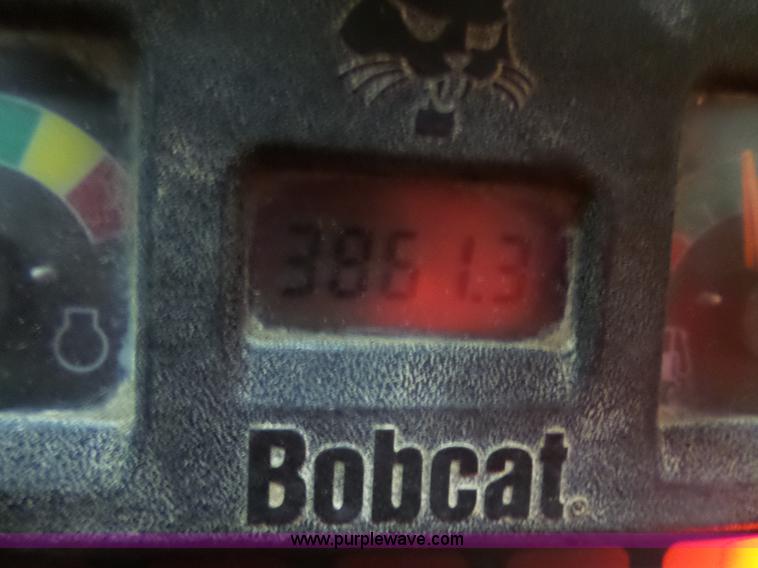 image for item N9353 2001 Bobcat 331E compact excavator