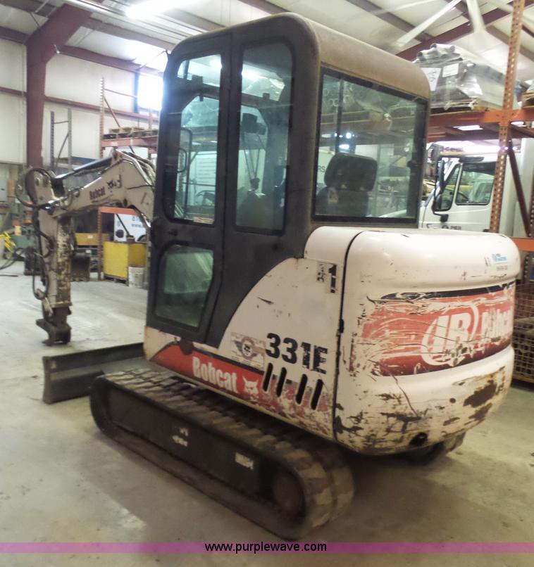image for item N9354 2001 Bobcat 331E compact excavator