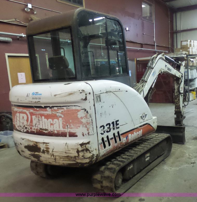 image for item N9354 2001 Bobcat 331E compact excavator