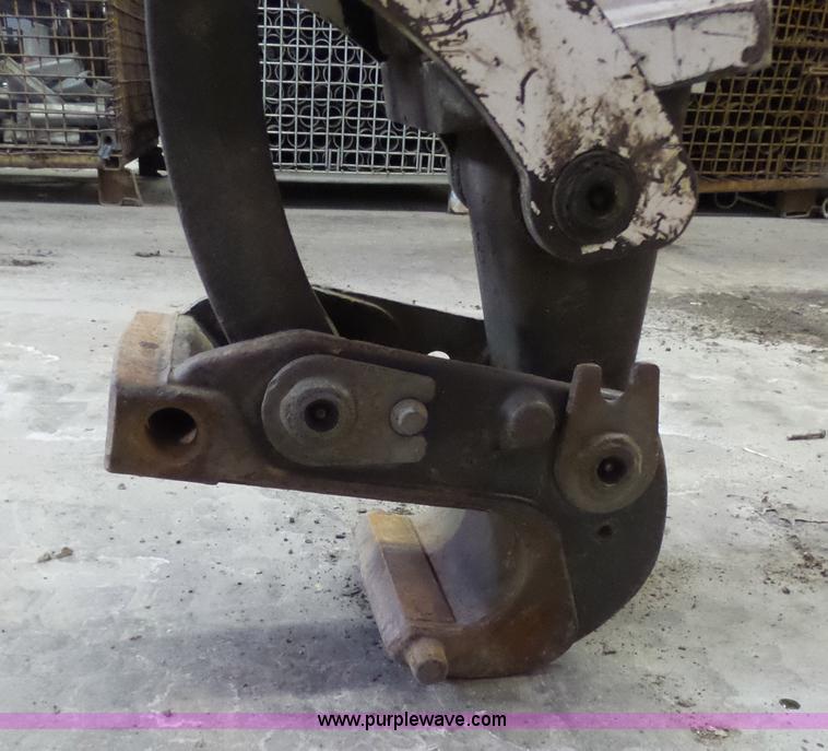 image for item N9354 2001 Bobcat 331E compact excavator