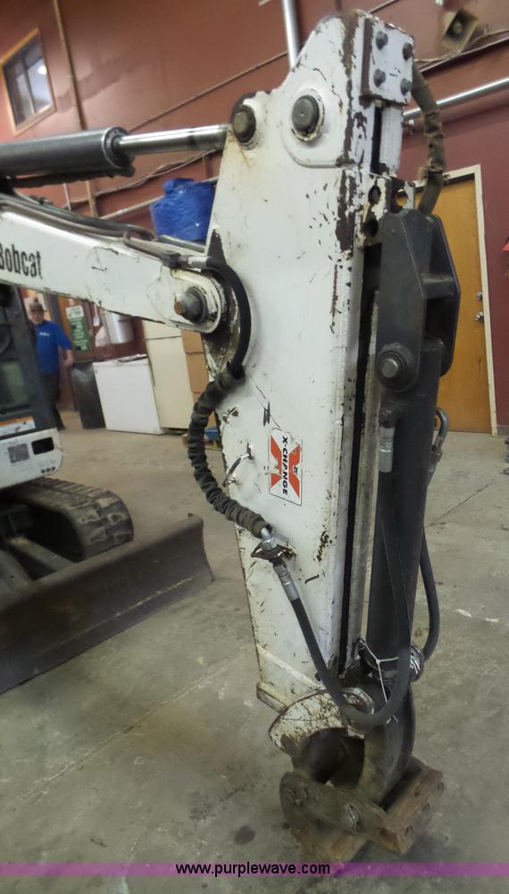 image for item N9354 2001 Bobcat 331E compact excavator