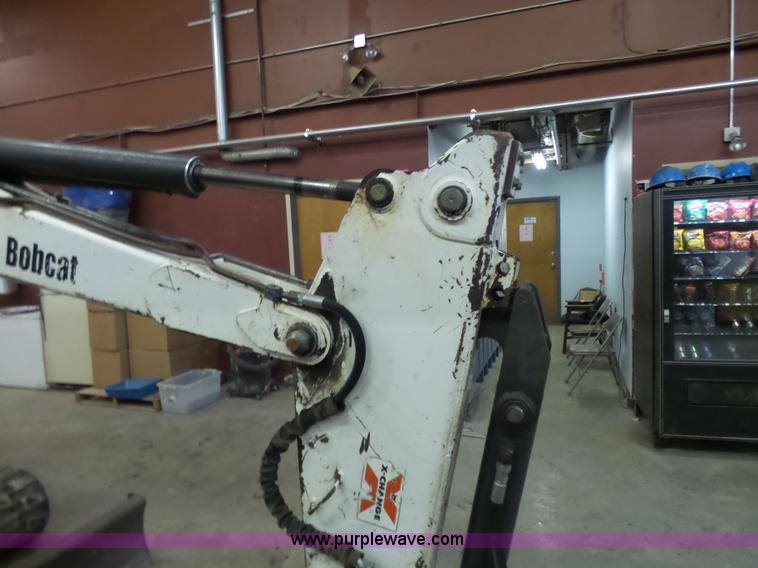image for item N9354 2001 Bobcat 331E compact excavator