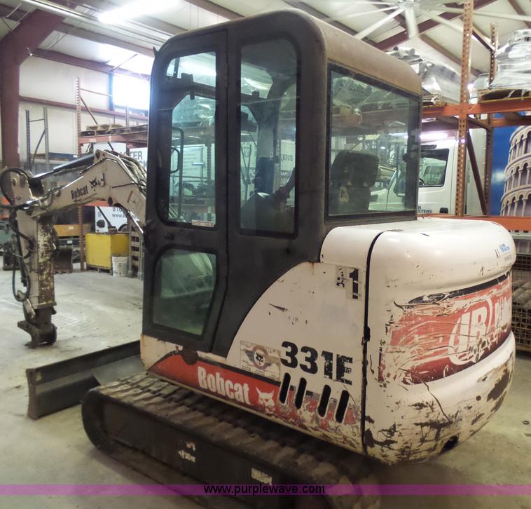 image for item N9354 2001 Bobcat 331E compact excavator