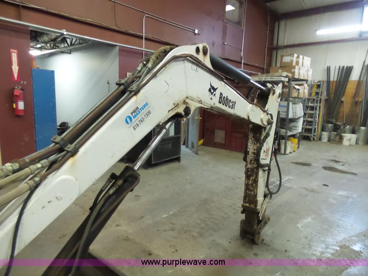 image for item N9354 2001 Bobcat 331E compact excavator