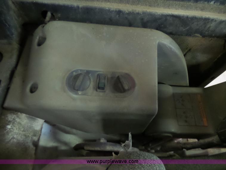 image for item N9354 2001 Bobcat 331E compact excavator