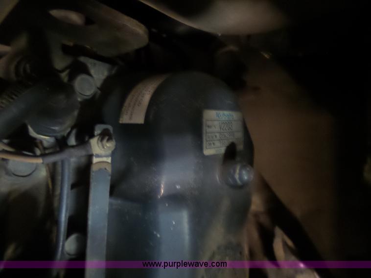 image for item N9354 2001 Bobcat 331E compact excavator