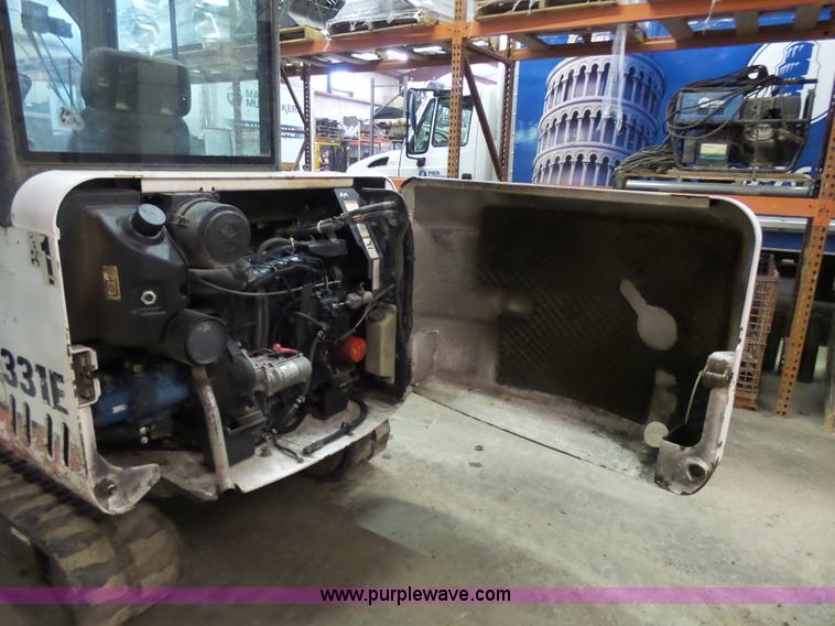 image for item N9354 2001 Bobcat 331E compact excavator