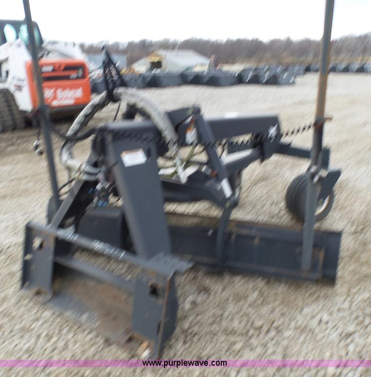 image for item N9375 Bobcat skid steer grader
