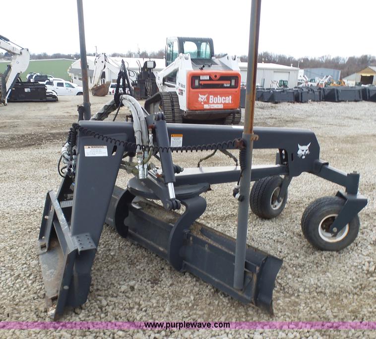 image for item N9375 Bobcat skid steer grader
