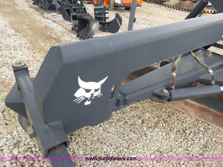 image for item N9375 Bobcat skid steer grader
