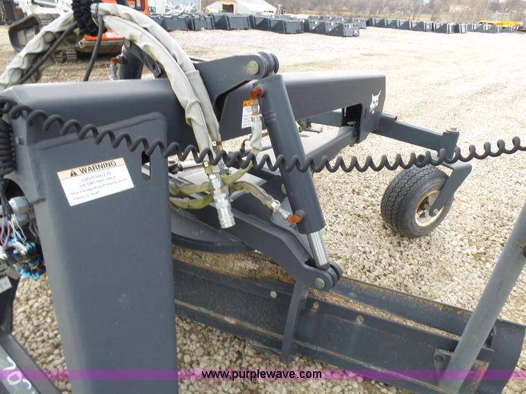image for item N9375 Bobcat skid steer grader