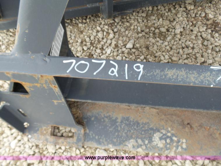 image for item N9375 Bobcat skid steer grader