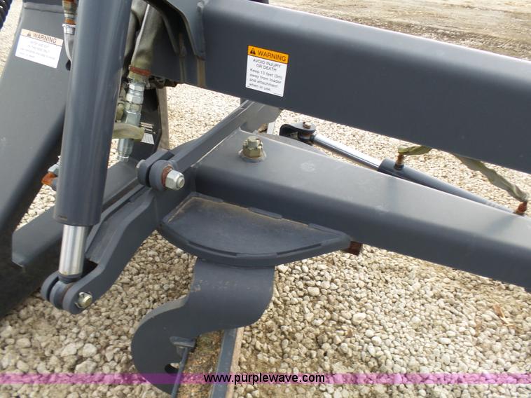 image for item N9375 Bobcat skid steer grader