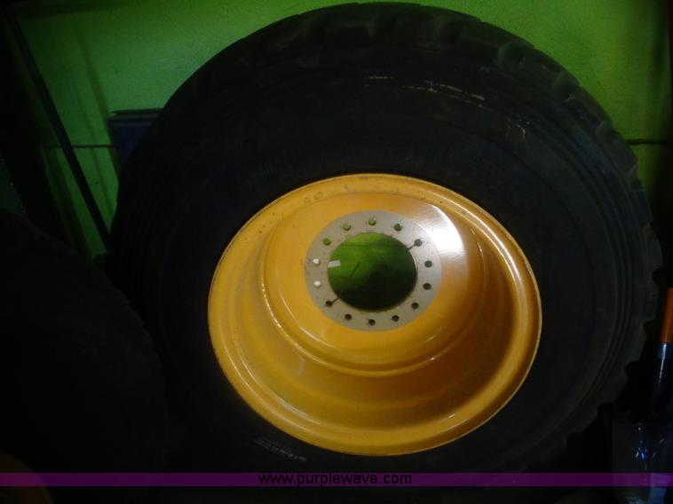 image for item AL9228 (2) Caterpillar 140 motor grader tires and wheels