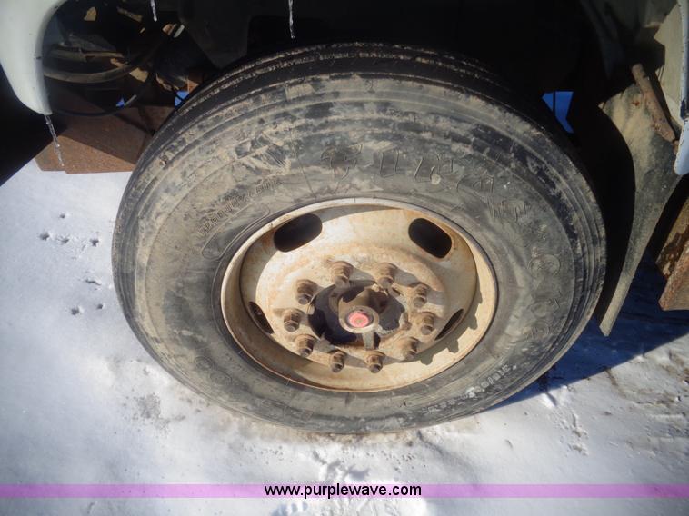 image for item AL9229 1995 GMC TopKick dump truck