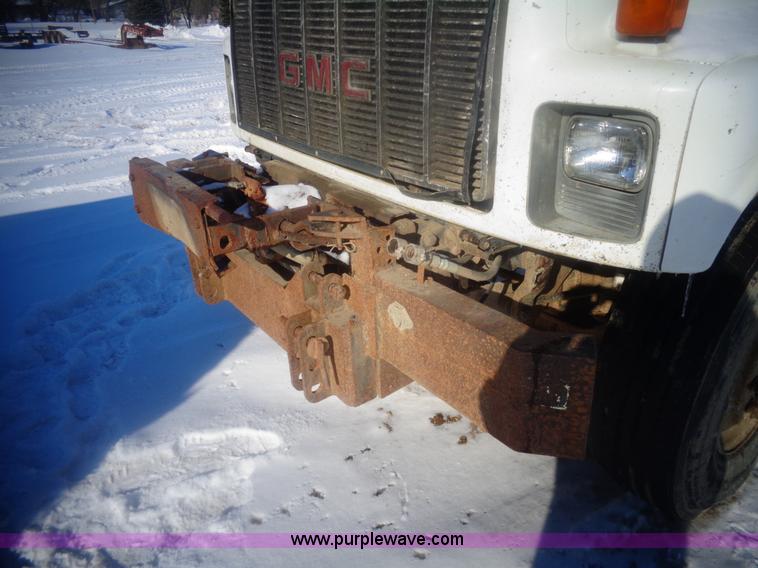 image for item AL9229 1995 GMC TopKick dump truck