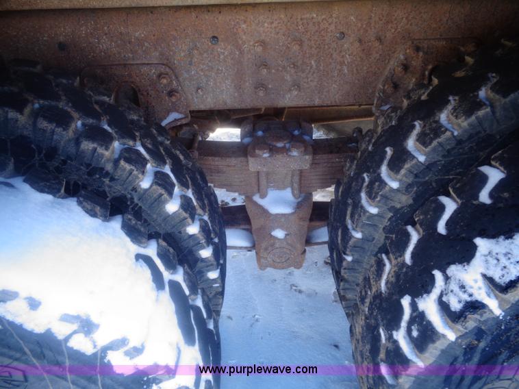 image for item AL9229 1995 GMC TopKick dump truck