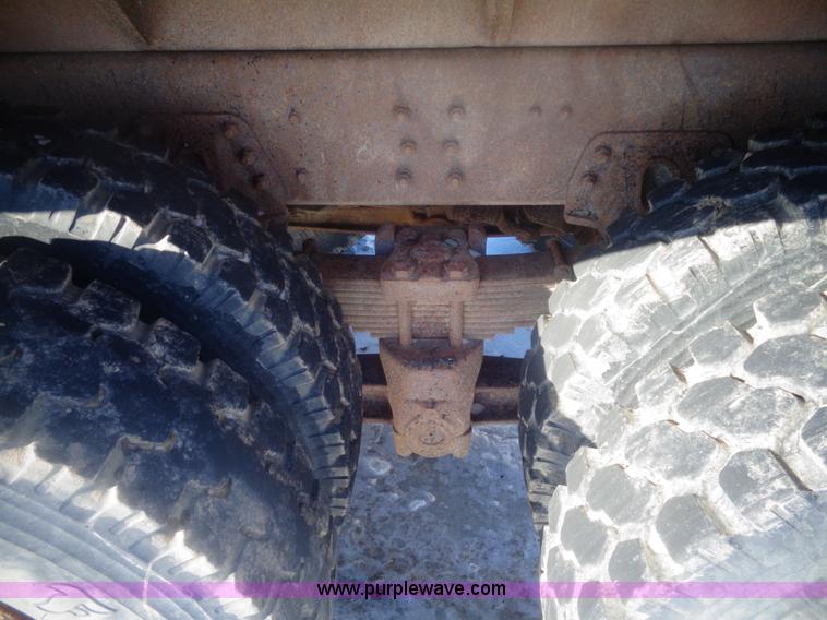 image for item AL9229 1995 GMC TopKick dump truck