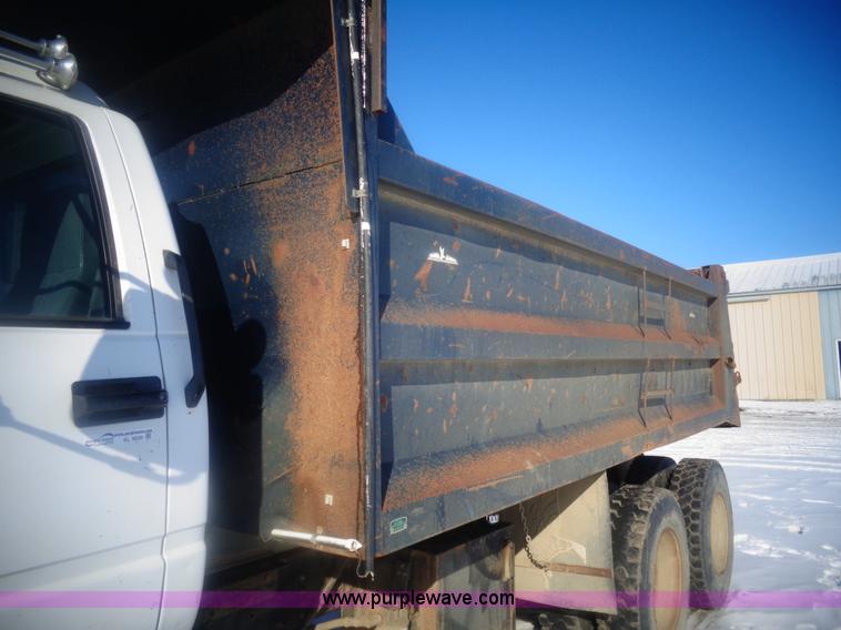 image for item AL9229 1995 GMC TopKick dump truck