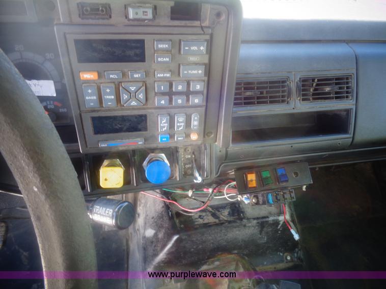 image for item AL9229 1995 GMC TopKick dump truck