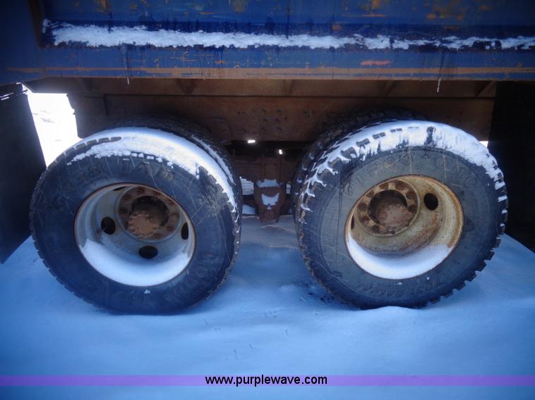 image for item AL9230 1996 GMC Top Kick dump truck