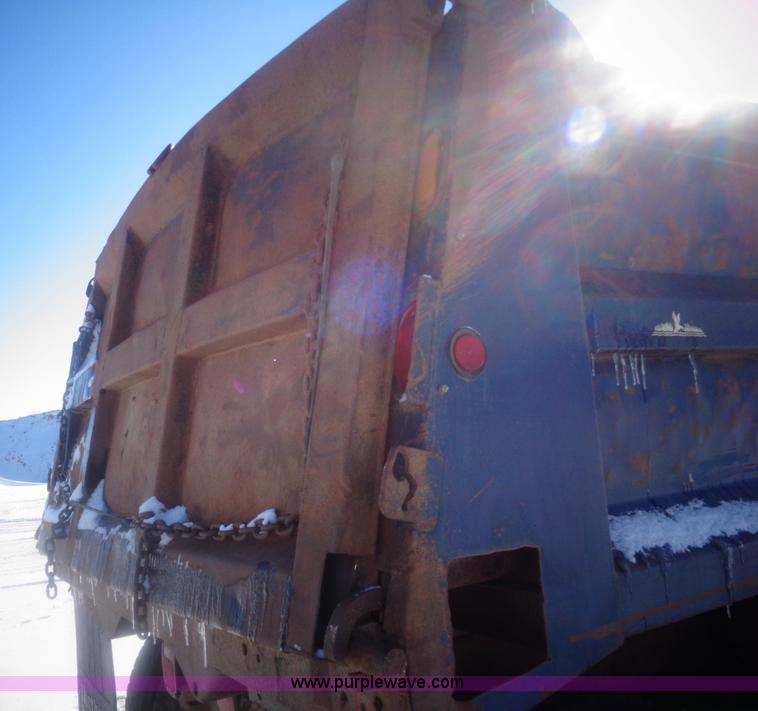 image for item AL9230 1996 GMC Top Kick dump truck