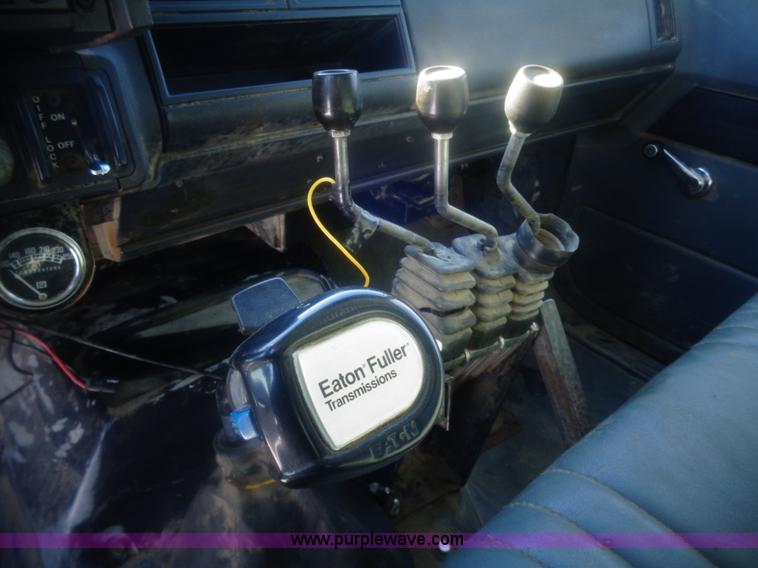 image for item AL9230 1996 GMC Top Kick dump truck