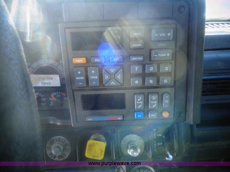 image for item AL9230 1996 GMC Top Kick dump truck