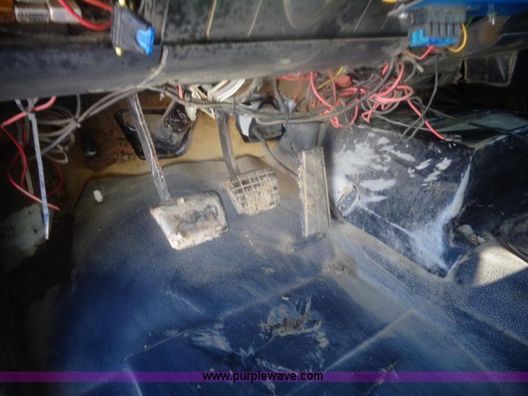 image for item AL9230 1996 GMC Top Kick dump truck