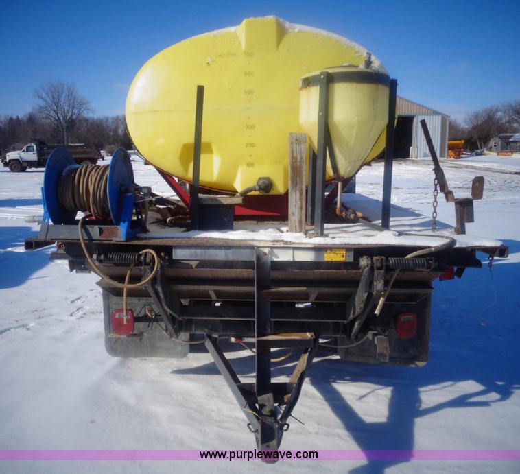 image for item AL9232 1985 International 1754 flatbed truck