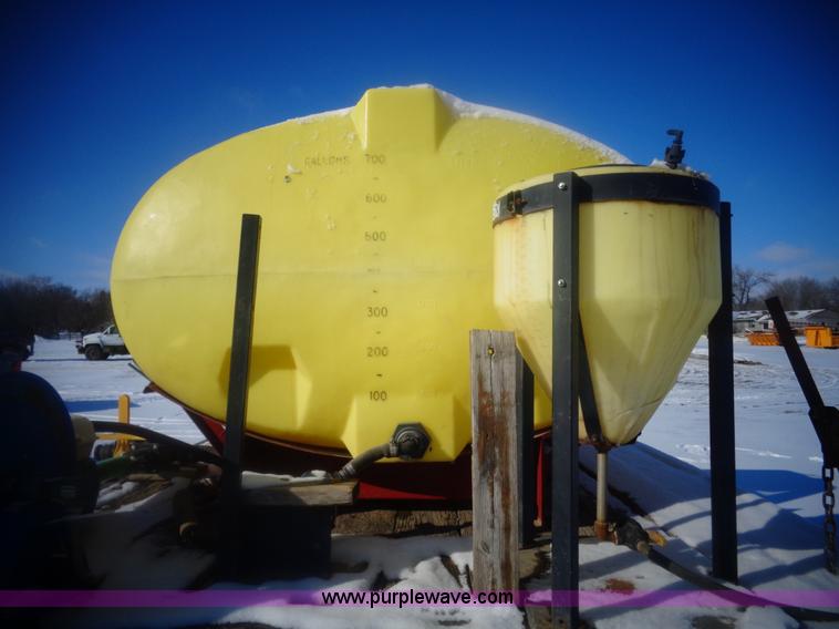 image for item AL9232 1985 International 1754 flatbed truck