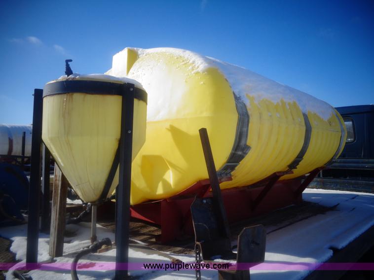 image for item AL9232 1985 International 1754 flatbed truck