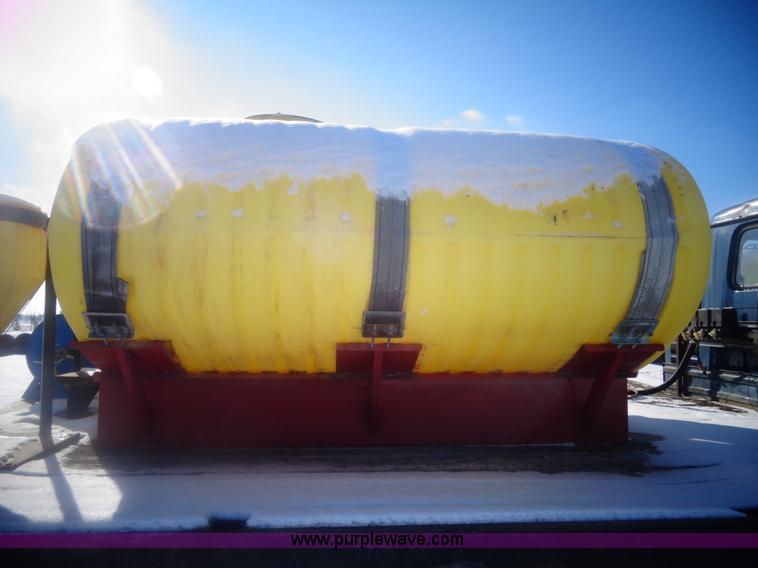 image for item AL9232 1985 International 1754 flatbed truck