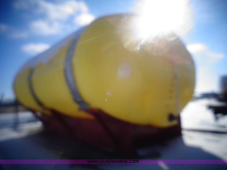 image for item AL9232 1985 International 1754 flatbed truck