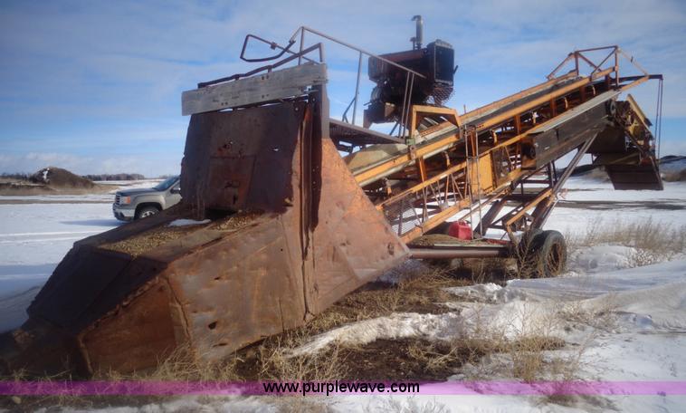 image for item AL9233 1964 Kolman 101-XHD gravel screen