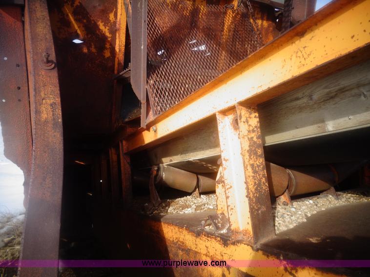 image for item AL9233 1964 Kolman 101-XHD gravel screen