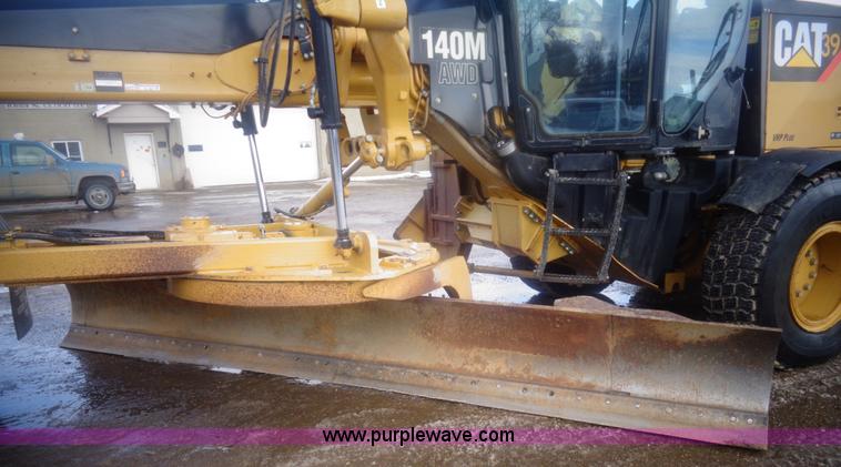 image for item AL9234 2009 Caterpillar 140M motor grader
