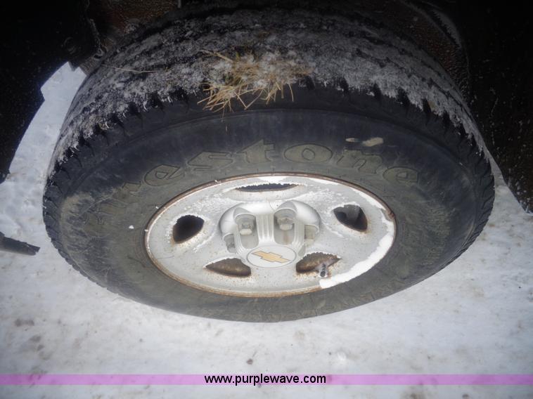 image for item AL9238 2000 Chevrolet Silverado 1500 pickup truck cab and chassis