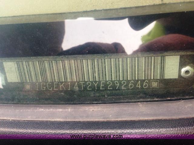 image for item AL9238 2000 Chevrolet Silverado 1500 pickup truck cab and chassis