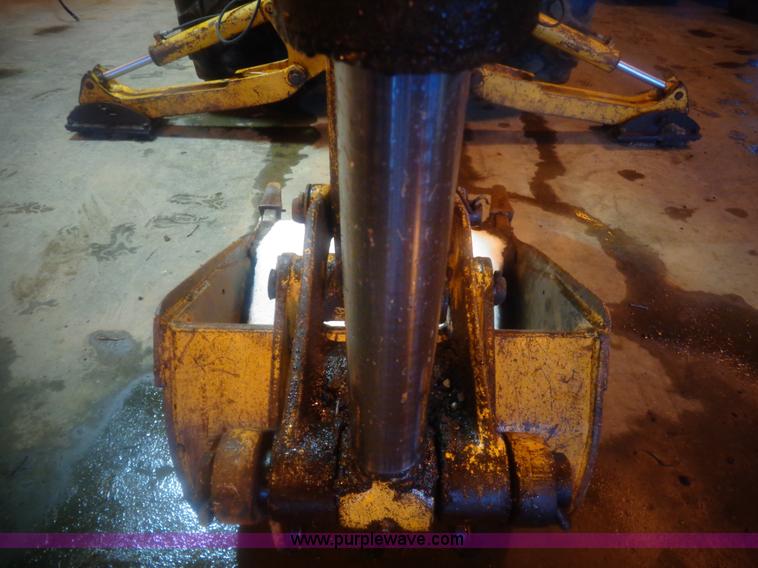 image for item AL9240 1980 John Deere 410 backhoe